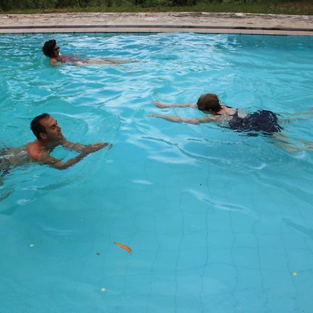 Bed and Breakfast Jungle Tide Канди Экстерьер фото
